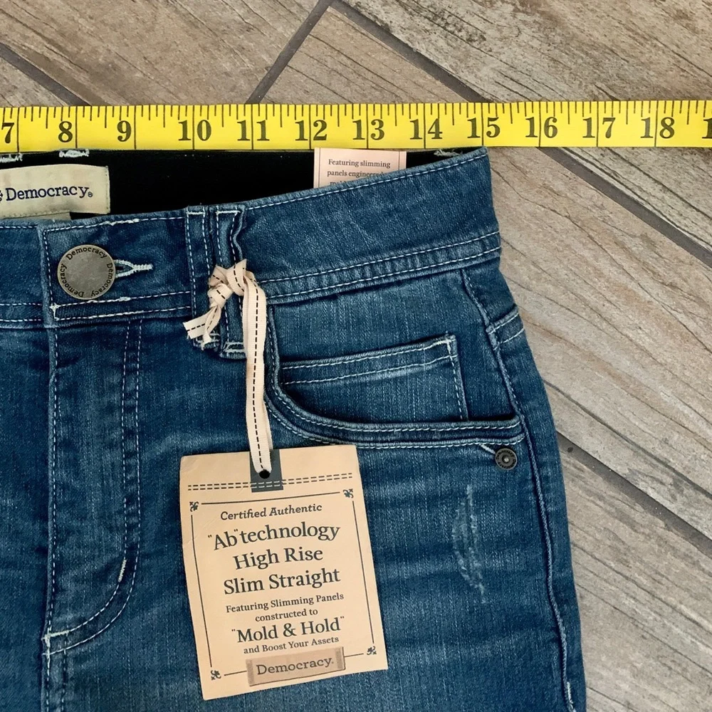 NWT NEW Democracy High Rise Slim Straight Distressed Jeans size 6 Ab technology - Picture 8 of 16